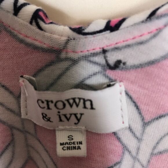 Lot Of 4 Crown & Ivy Women’s  Blouse Tops Size Small - Picture 14 of 16